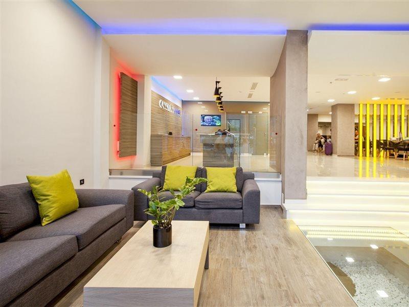 Carolina Mare Hotel Малиа Екстериор снимка